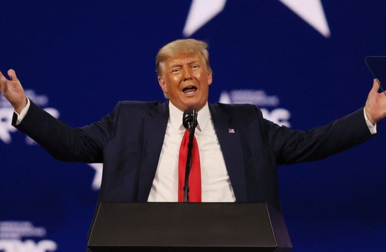 Donald Trump renounces US Citizenship and moves to El Salvador to be closer to Bitcoin